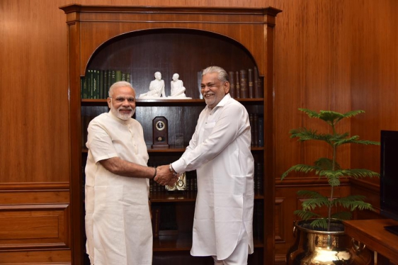 pleasure to meet Honble Prime Minister Modiji 1