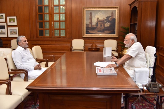 pleasure to meet Honble Prime Minister Modiji 2